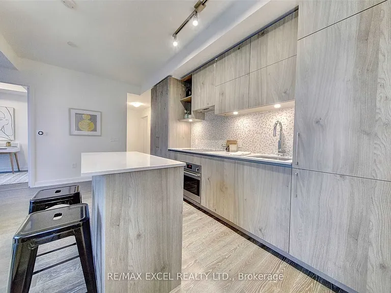 1 Yorkville Ave #3402 — Photo 14