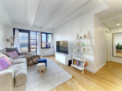 3540 30th St APT 4M, Long Island City, NY, 11106