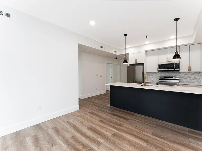 2230 Nicholson St SE #12 — Photo 39