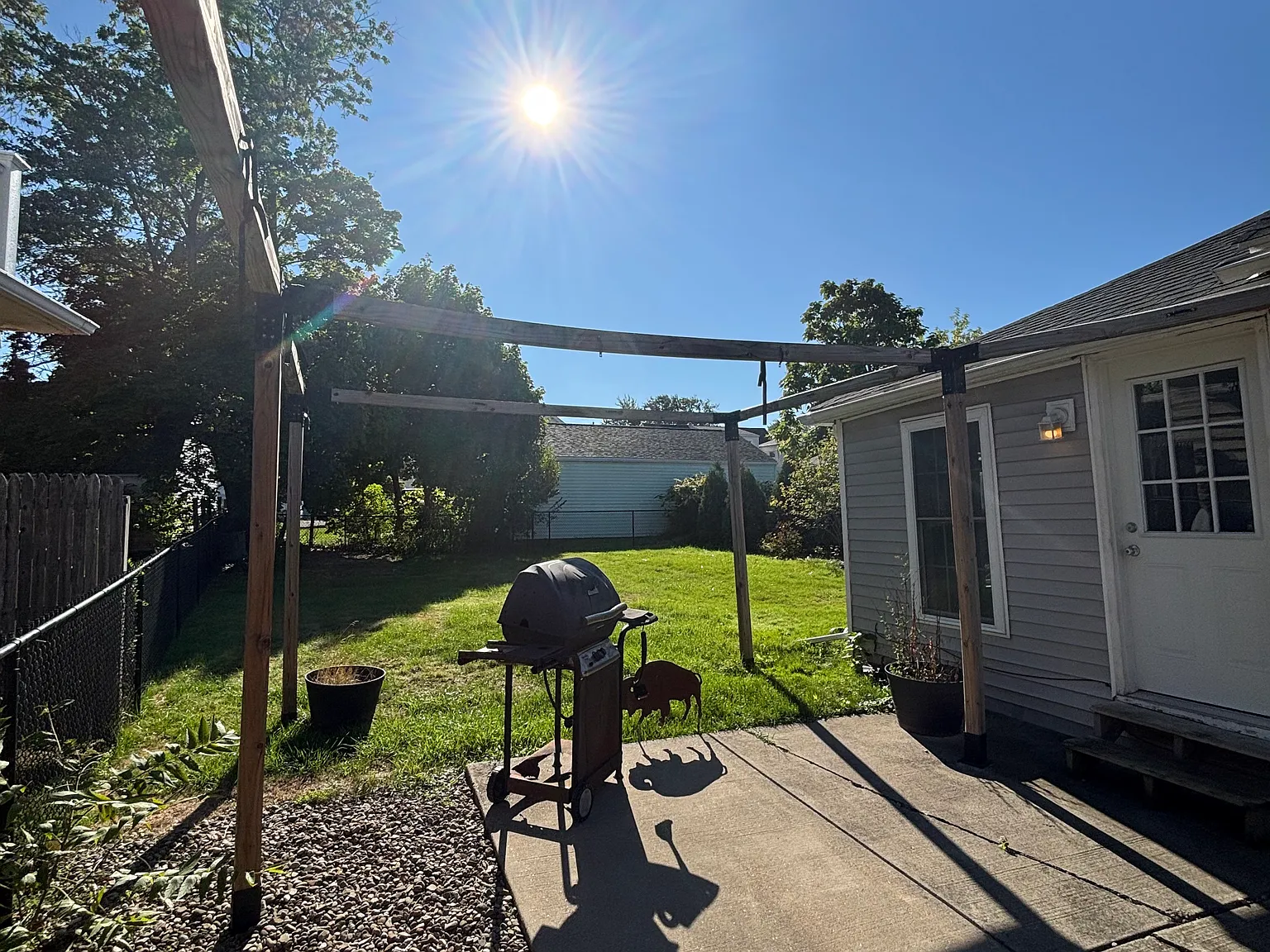69 Highland Ave — Photo 3