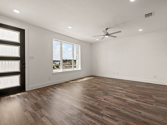 5th image of 1424 Solterra Blvd