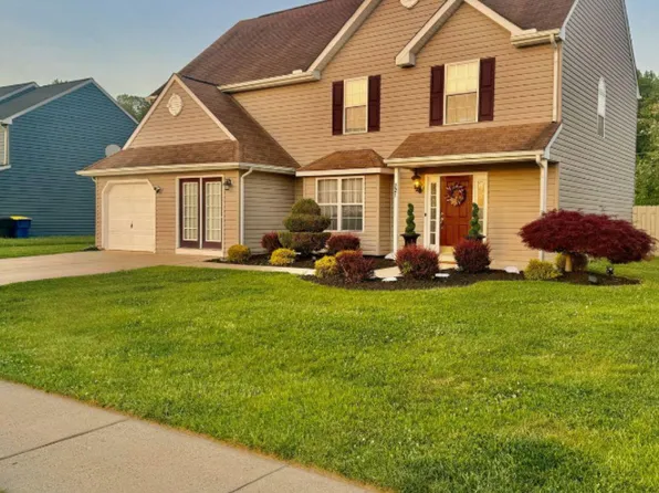 221 Trafalgar Dr, Dover, DE 19904