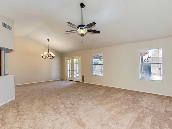 3rd image of 7814 W Willow Ave