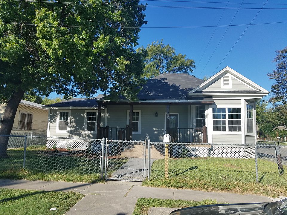 1st image of 235 Saint Charles