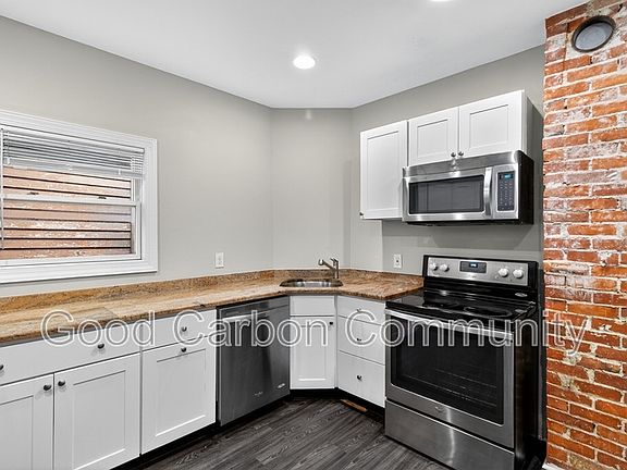 2nd image of 620 Auburn Ave #2