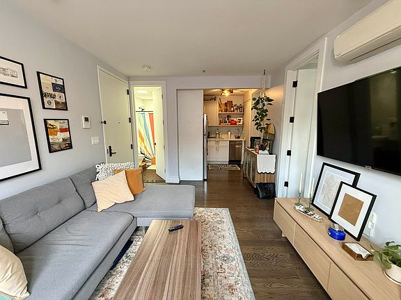 4th image of 40 Scholes St #4R
