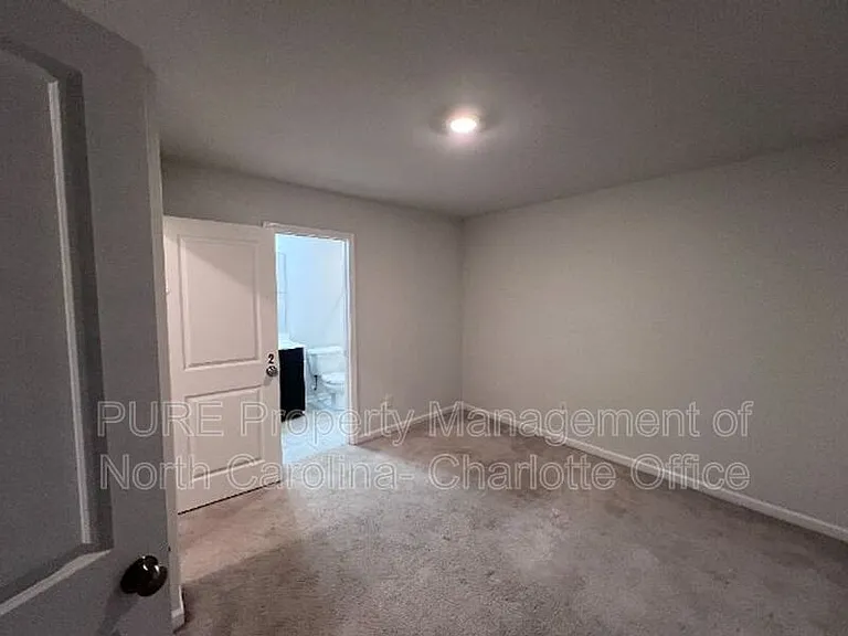 4945 Southern Magnolia Dr — Photo 11
