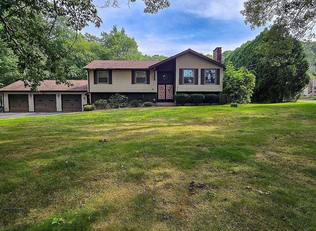 27 Auburn Rd, Millbury, MA 01527 | Zillow