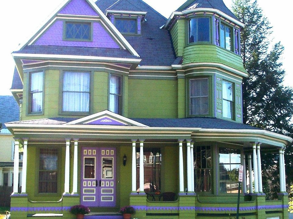 Victorian "Painted Lady"