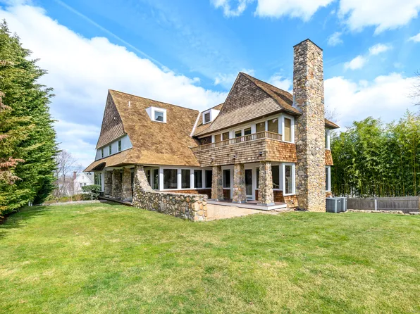 21 Chesterfield Road, Stamford, CT 06902