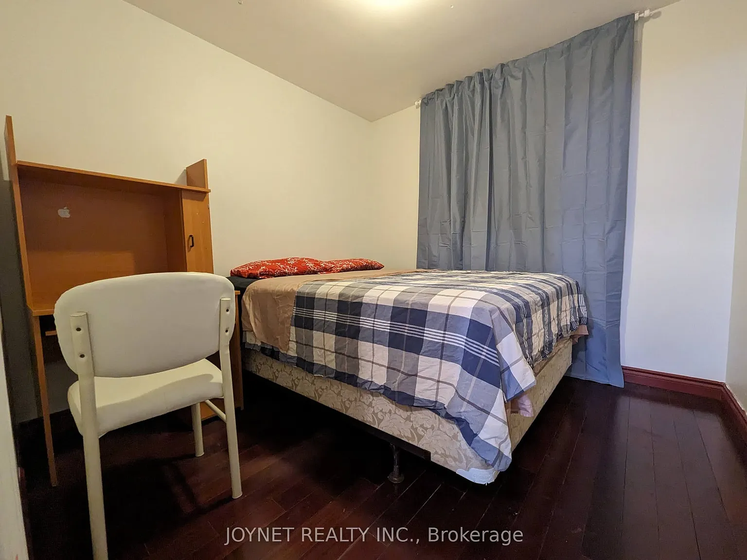 3 bed, $1,950 — Photo 2