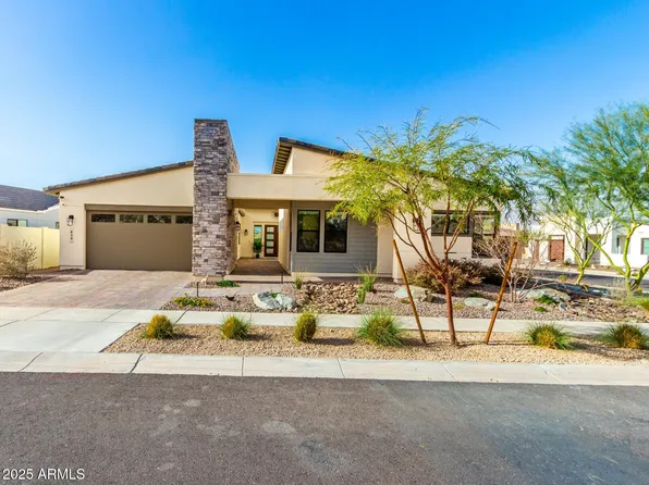 834 E KACHINA Trail, Phoenix, AZ 85042