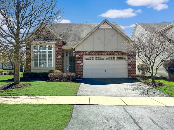1695 Briarheath Dr, Aurora, IL 60505
