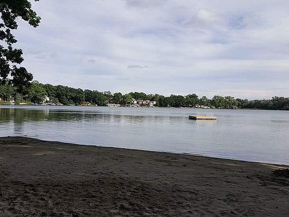 Must pay membership dues for lake access.