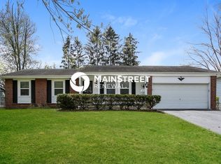 3735 Gairlock Dr, Columbus, OH 43228