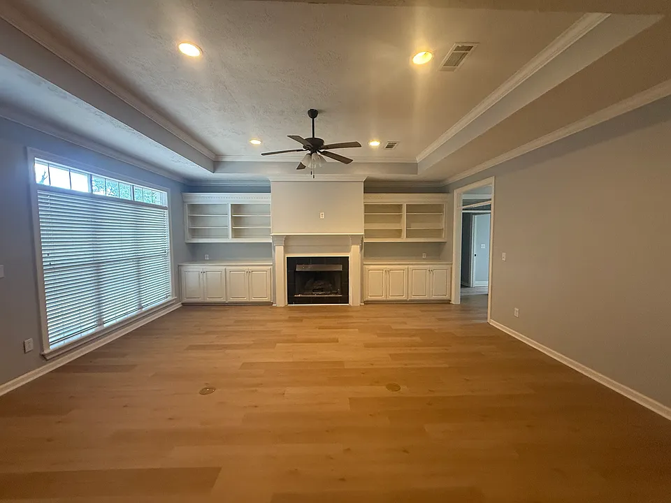 119 Oakmont Dr