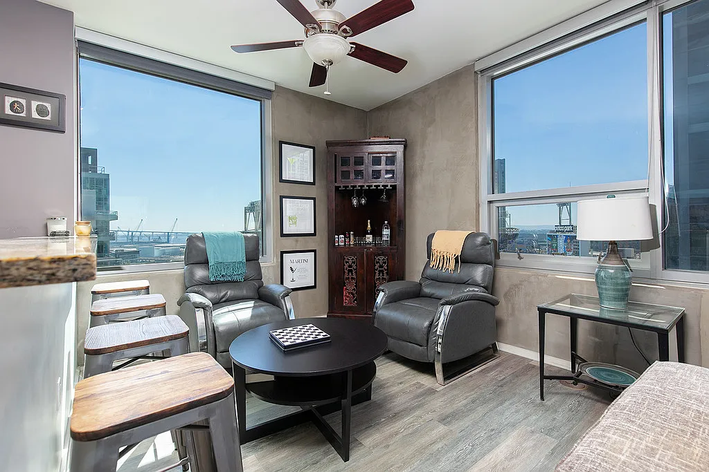 2 bed, 2.0 bath, $6,425 — Photo 3