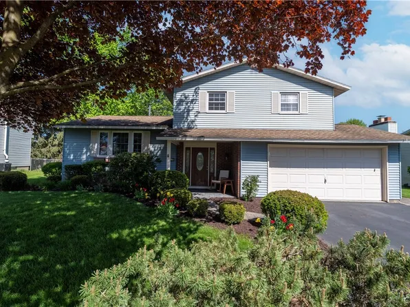 4986 Harvest Ln, Liverpool, NY 13088