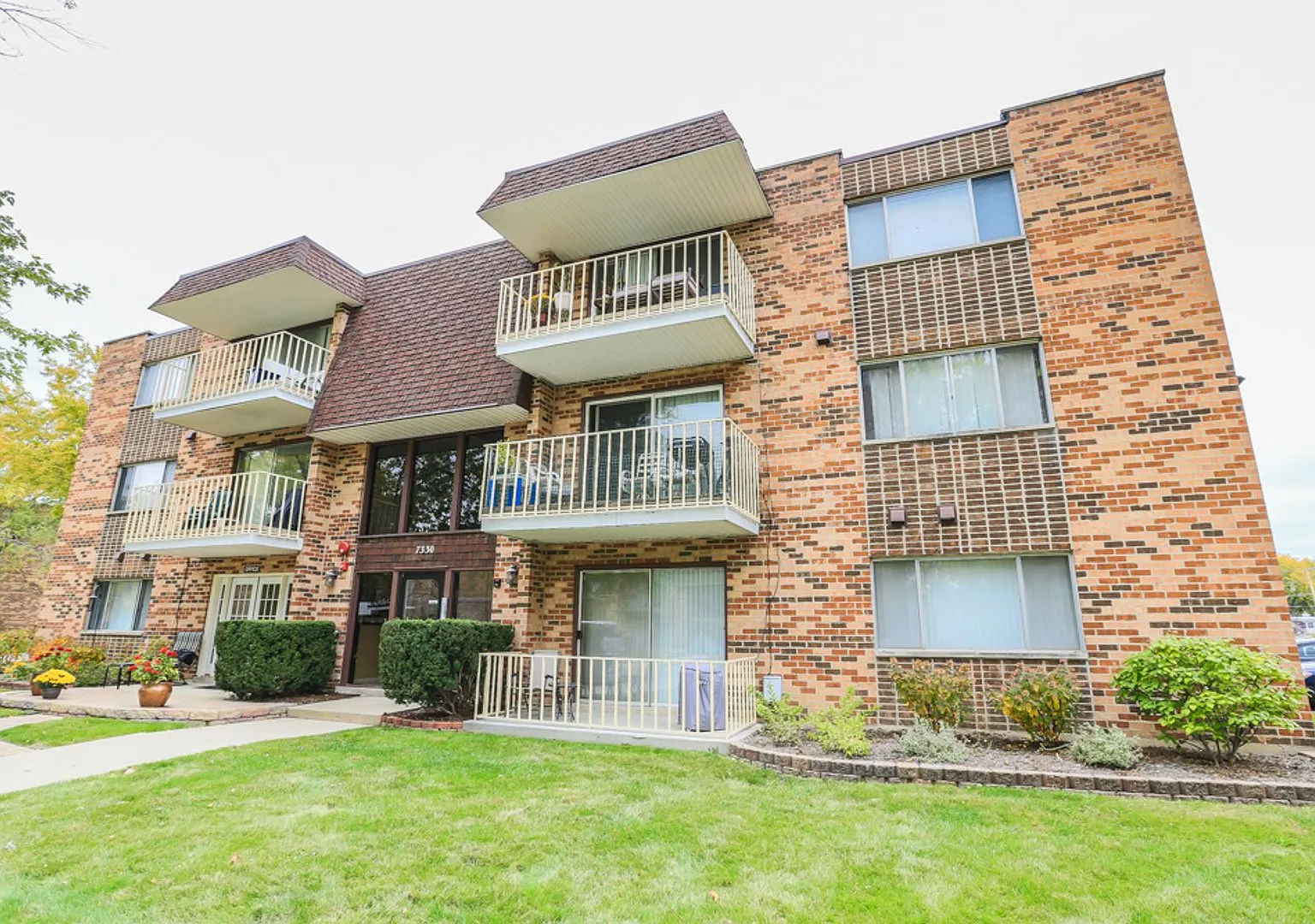 17510 Cedar Lane — Photo 1