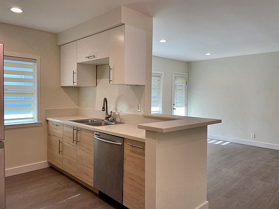 2nd image of 1942 S Sherbourne Dr APT 6