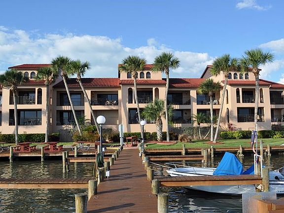 4th image of 1765 Gulf Blvd #202