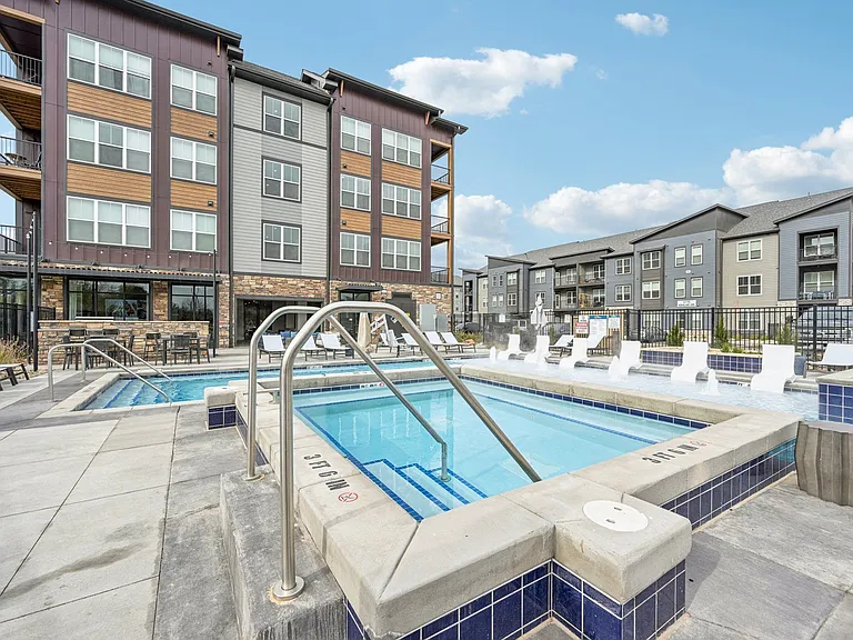 The Quarry Luxury Apartments — Photo 45