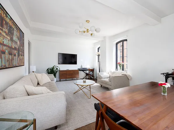 201 W 16th St APT 4B, Manhattan, NY 10011