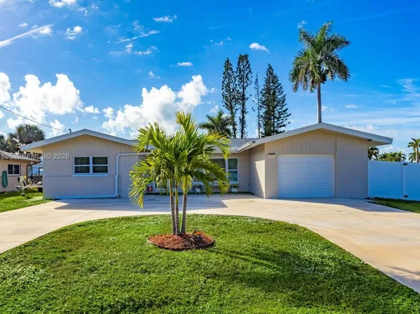 802 Montclaire Ct, Cape Coral, FL 33904