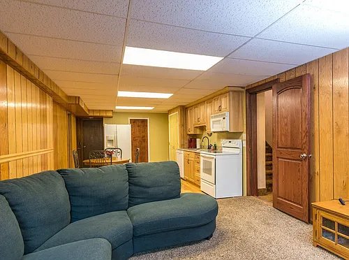 236 S Aileen Way #B Photo 1