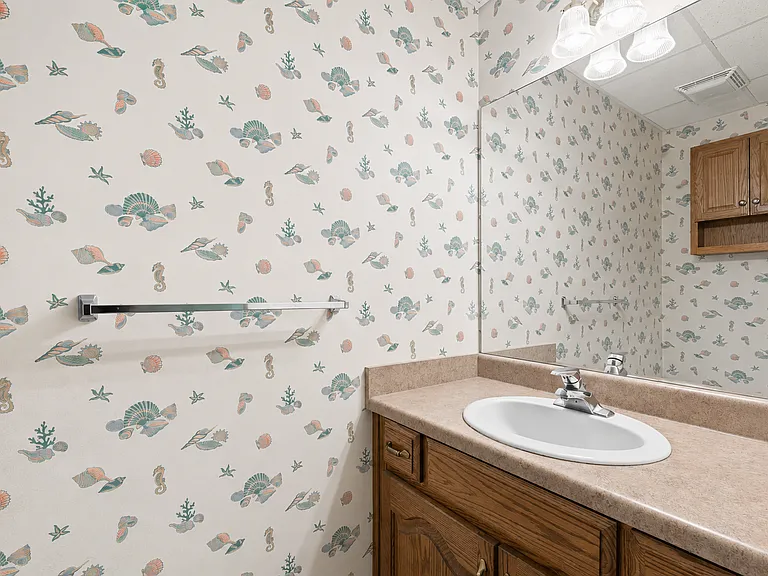 Half bath ground floor