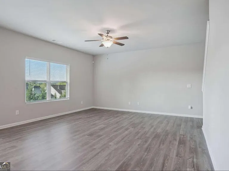 545 S Fortune Way — Photo 26