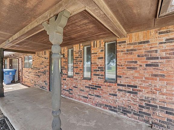 5th image of 1402 Partridge Ln