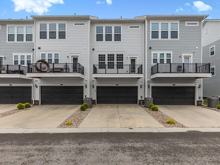 14565 Pomona Ln — Photo 68