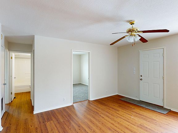 3rd image of 211 W North East St
