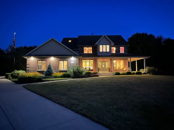 7811 Halifax Ln