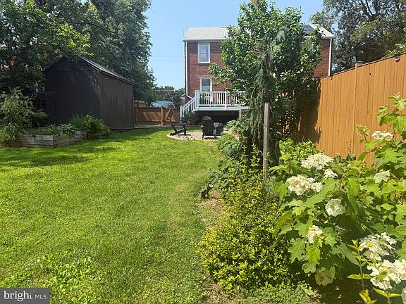 3rd image of 2707 Fairhaven Ave