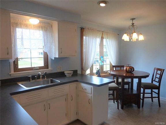 2nd image of 31 Ceil Dr