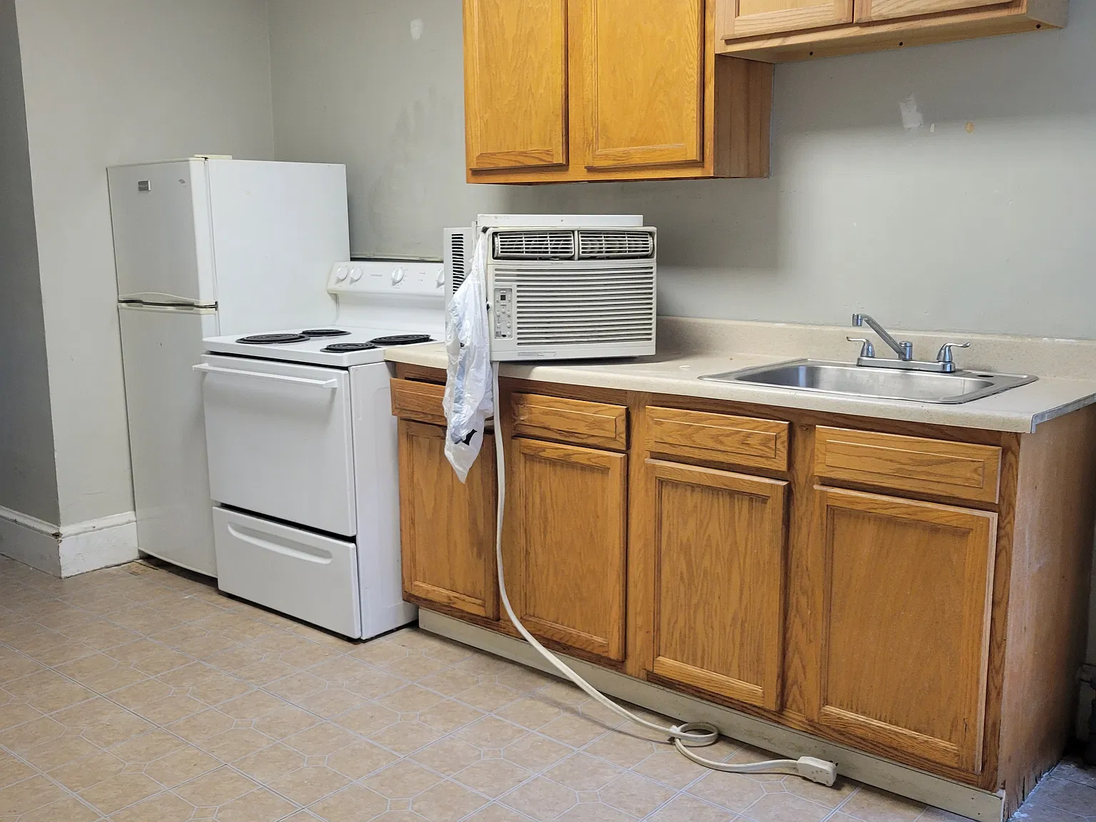 2 bed, 500 sqft, $1,095 — Photo 4