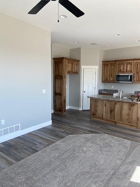 1st image of 4039 Livingston Ln