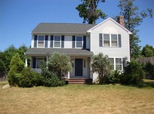 9 Maple Ter, Plainville, MA 02762