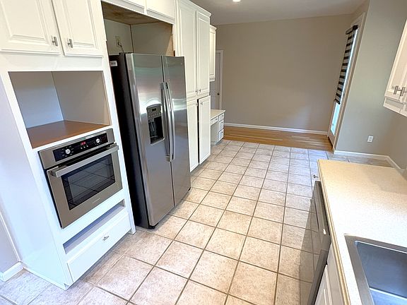 5th image of 152 El Rancho Dr