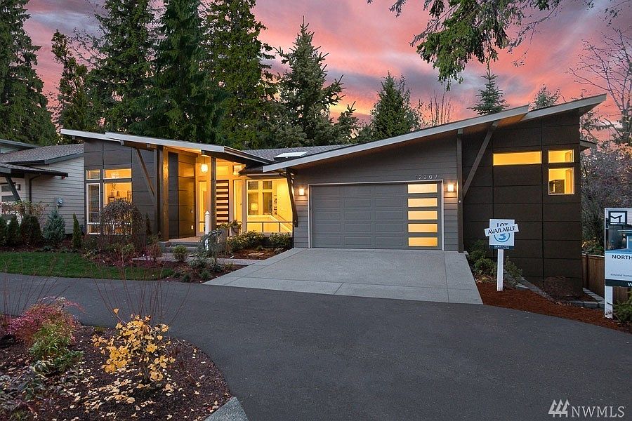 1st image of 12307 NE 81st Pl