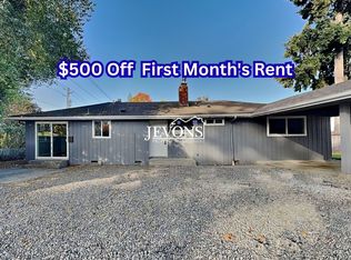9722 S 200th St, Kent, WA 98031