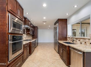 11202 N 26th Way, Phoenix, AZ 85028