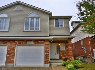 668 Butternut Ave #B, Waterloo, ON N2V2L1