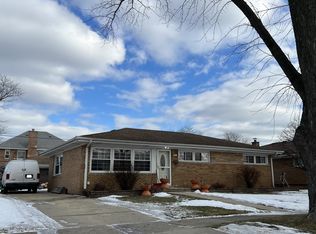 8943 Marion Ave, Morton Grove, IL