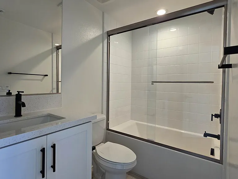 6118 Village Way — Photo 8