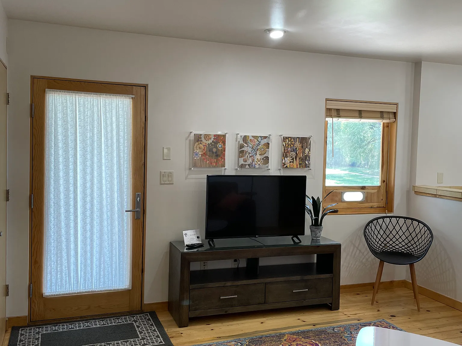 257 Pascal St — Photo 4