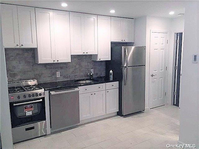 1st image of 442 E Broadway #4UR