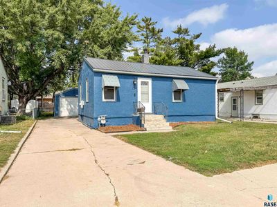 124 W 40th St, Sioux Falls, SD, 57105